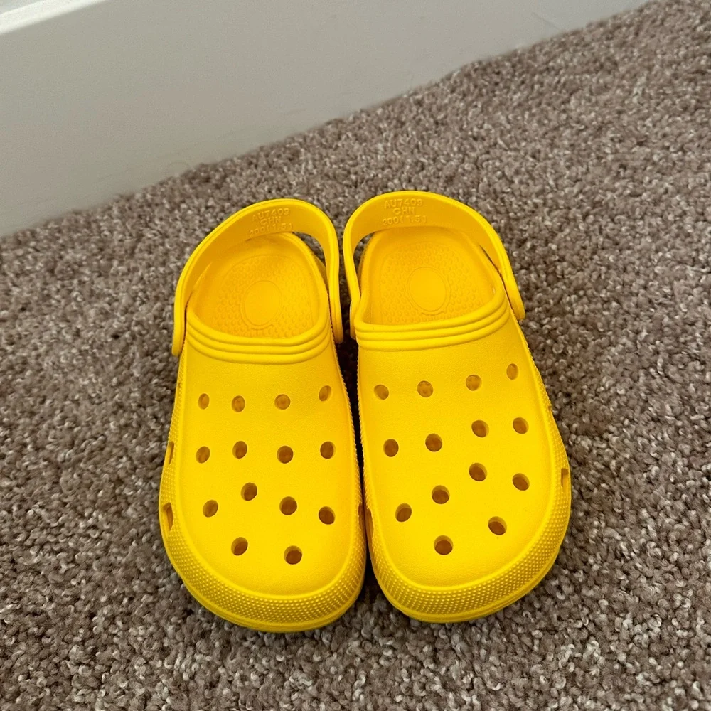 N/A bright yellow